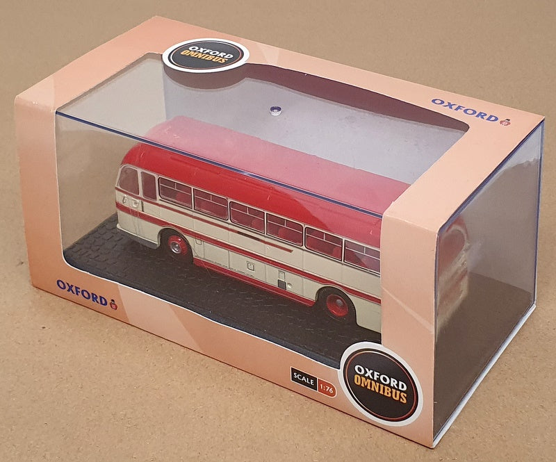 Oxford Diecast 1/76 Scale 76DR001 Duple Roadmaster (Belle Vue Coaches) Red/Cream