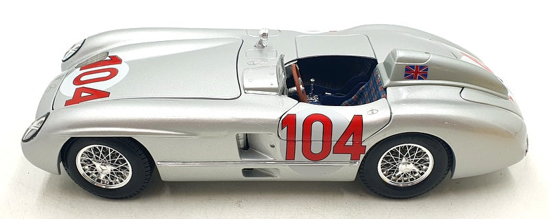 Maisto 1/18 Scale Diecast 31024K - Mercedes-Benz 300 SLR #104 - Silver