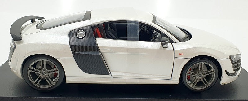 Maisto 1/18 Scale Diecast 46629 - Audi R8 GT - White