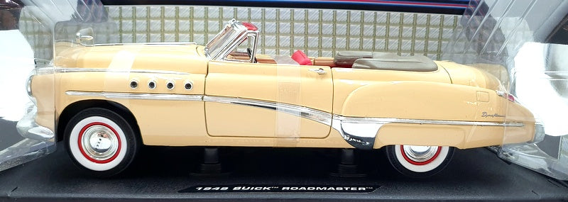 Motormax 1/18 Scale diecast 73116 - 1949 Buick Roadmaster - Beige