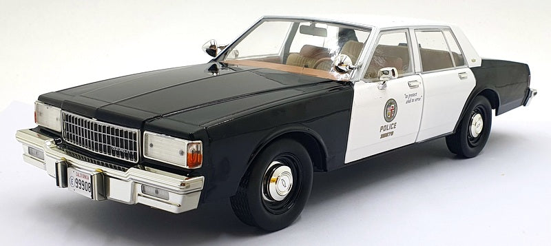 Greenlight 1/18 Scale 19105 - 1987 Chevrolet Police & T-1000 Figure Terminator 2