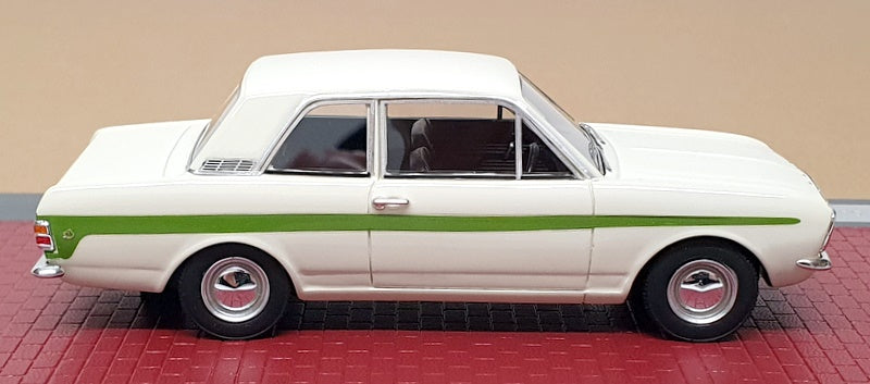 Matrix 1/43 Scale MX40603-101 - 1966-70 Ford Cortina Lotus MkII - White/Green