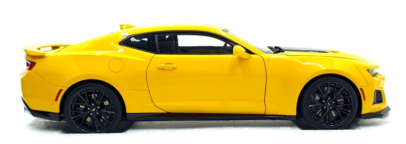Autoart 1/18 Scale 71205 - Chevrolet Camaro ZL1 - Bright Yellow