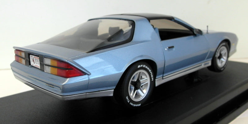 Sunstar 1/18 Scale 1929 1982 Chevrolet Camaro Z/28 Light blue