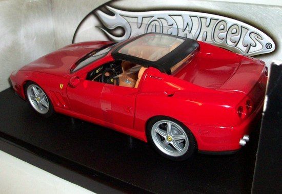 HOT WHEELS 1/18 - P4396 FERRARI SUPER AMERICA - RED