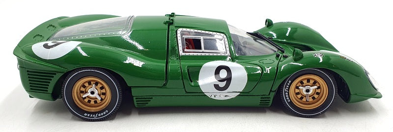 Universal Hobbies 1/18 Scale Diecast 21125G - Ferrari 330 P4 #9 - Green