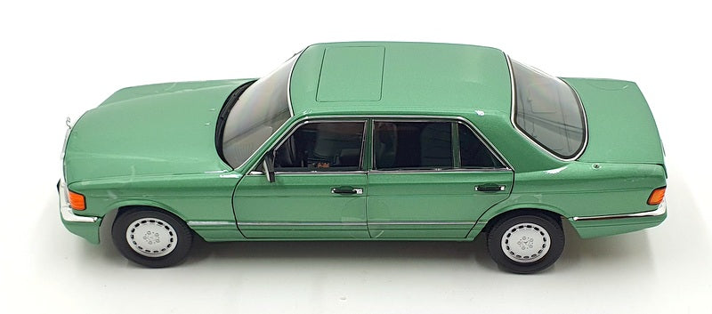 Norev 1/18 Scale Diecast 183469 1991 Mercedes-Benz 560 SEL Light Green Metallic