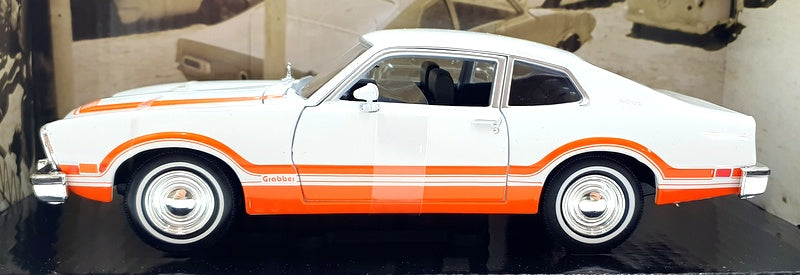 Motor Max 1/24 Scale 79043 - 1974 Ford Maverick Grabber - White/Orange