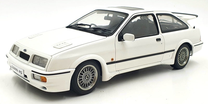 Autoart 1/18 Scale Diecast 72862 - Ford Sierra RS Cosworth - White