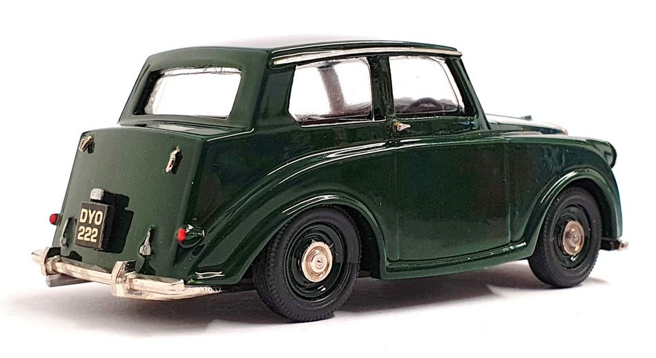 Illustra Models 1/43 Scale IL02G - 1952 Triumph Mayflower - Green