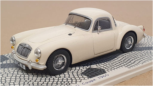 Bizarre 1/43 Scale Resin BZ348 - 1960 MGA 1600 - Ivory