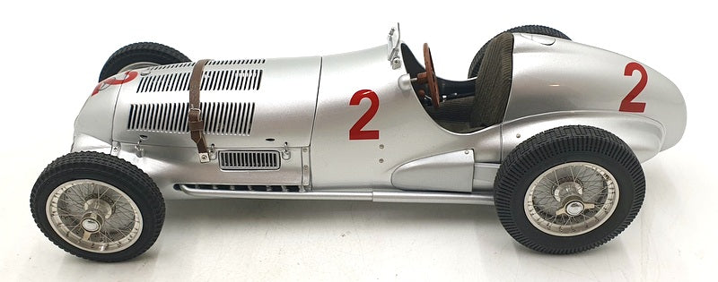 CMC 1/18 Scale M-114 Mercedes Benz W125 Donnington GP 1937 H.Lang #2