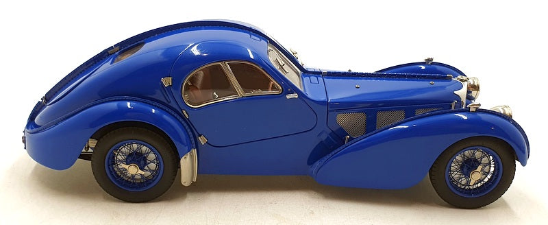 CMC 1/18 Scale Diecast M-083 Bugatti Typ 57 SC Atlantic Coupe 1938 - Blue