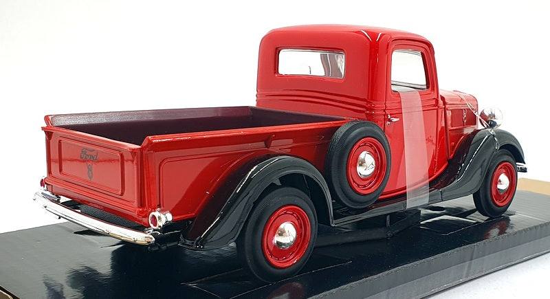 Motor Max 1/24 Scale 73233 - 1937 Ford Pickup - Red