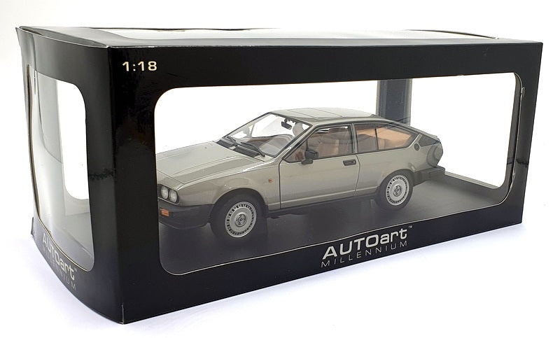 Autoart 1/18 70147 Alfa Romeo "ALFETTA" GTV 2.0 1980 - Silver/Grey