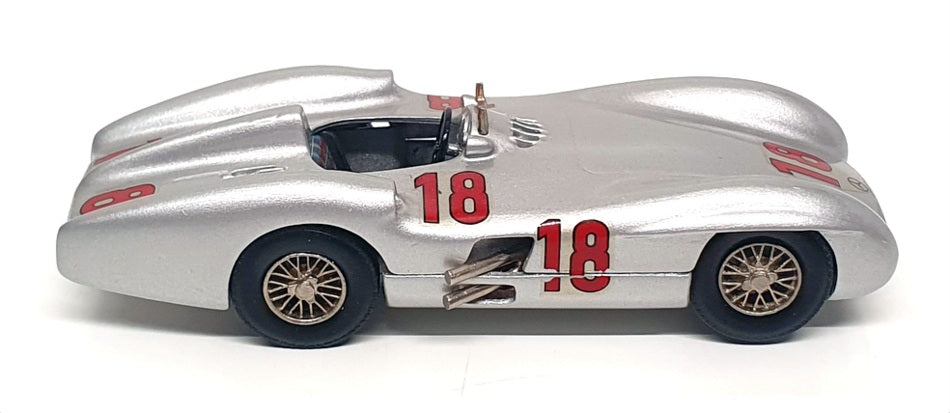 Metal 43 Plumbies 1/43 Scale 1056 - Mercedes W196 F1 Streamliner #18 - Silver