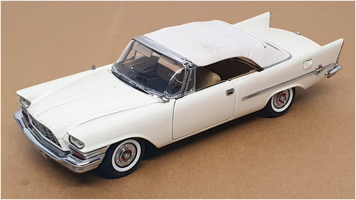 Danbury Mint 1/24 Scale D103 - 1957 Chrysler 300C Convertible - White 