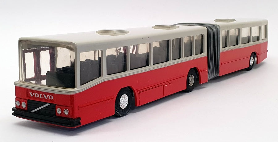 NZG 1/50 Scale 280 572 - Volvo B10 M. Corridor Passenger Bus - Red/White