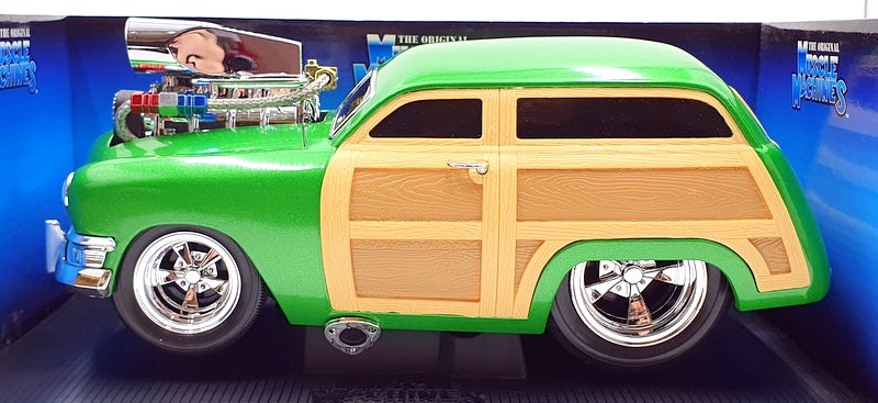 Muscle Machine 1/18 Scale Diecast 61184 - 1950 Ford Woody Green/Brown