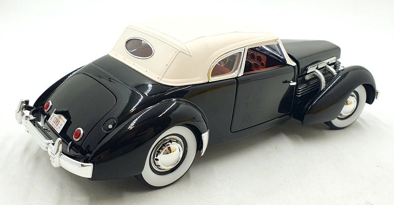 Signature 1/18 Scale Diecast 101124N - 1937 Cord Supercharged - Black