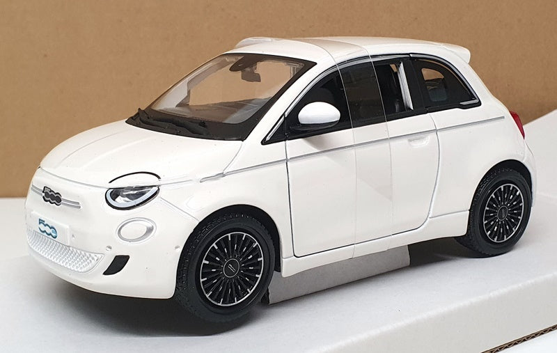 Burago 1/24 Scale Diecast 18-21110 - 2023 Fiat 500c - White