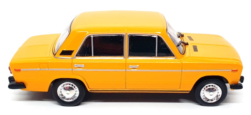 Altaya 1/43 Scale Diecast 28424 - Lada 2106 - Orange