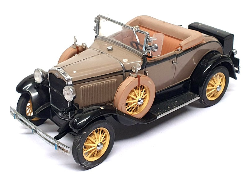 Danbury Mint 1/24 Scale 18125J - 1931 Ford Model A - Dk Beige