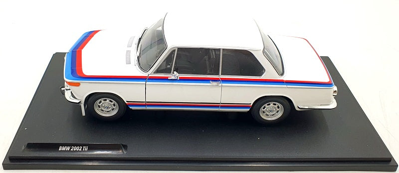 Solido 1/18 Scale Diecast S1808602 - BMW 2002 TII Turbo Evocation 1971 - White