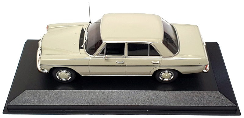 Maxichamps 1/43 Scale 940 034008 - 1968 Mercedes Benz 200/8 - Grey