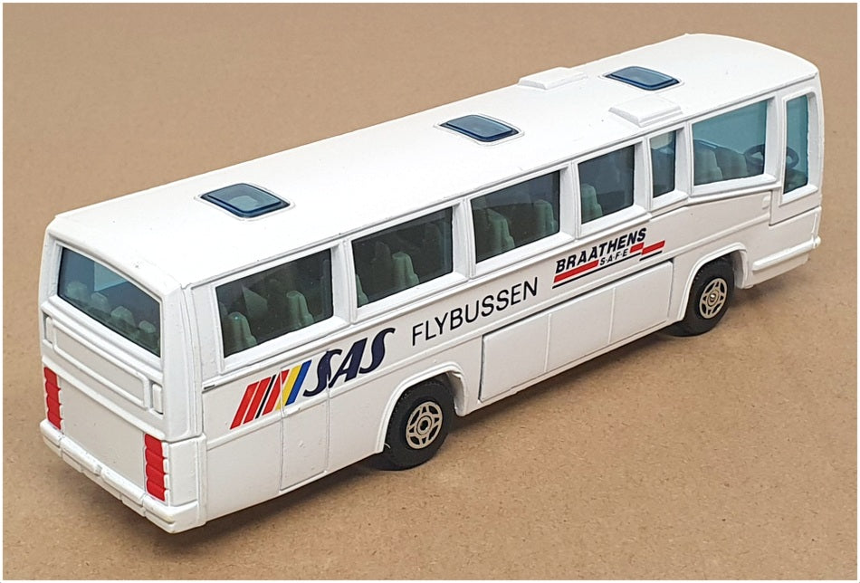 Corgi Auto Club 18cm Long Diecast 15731 - Plaxton Paramount Coach "SAS" - White