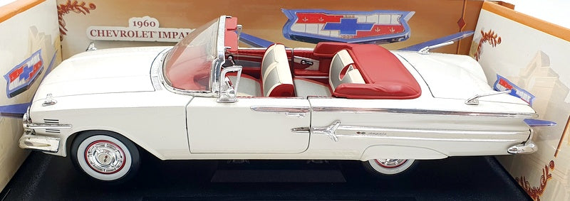 Motor Max 1/18 Scale Diecast 73110 - 1960 Chevrolet Impala - White