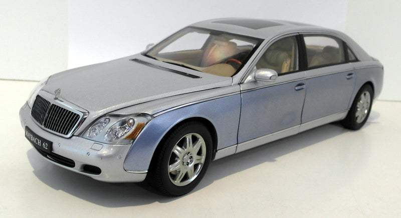 Autoart 1/18 Scale Diecast 76163 - Maybach 62 LWB Nayarit Silver / Azur Blue