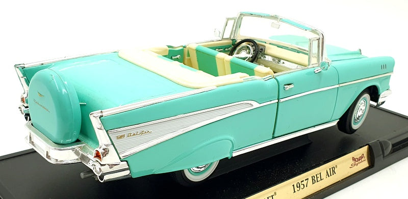 Road Signature 1/18 Scale Diecast 92108 - 1957 Chevrolet Bel Air - Green