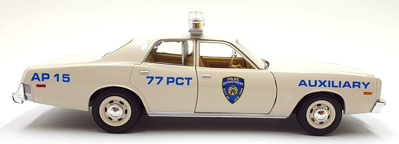 Greenlight 1/24 Scale Diecast 85601 - Plymouth Fury NYC Police Department 1977