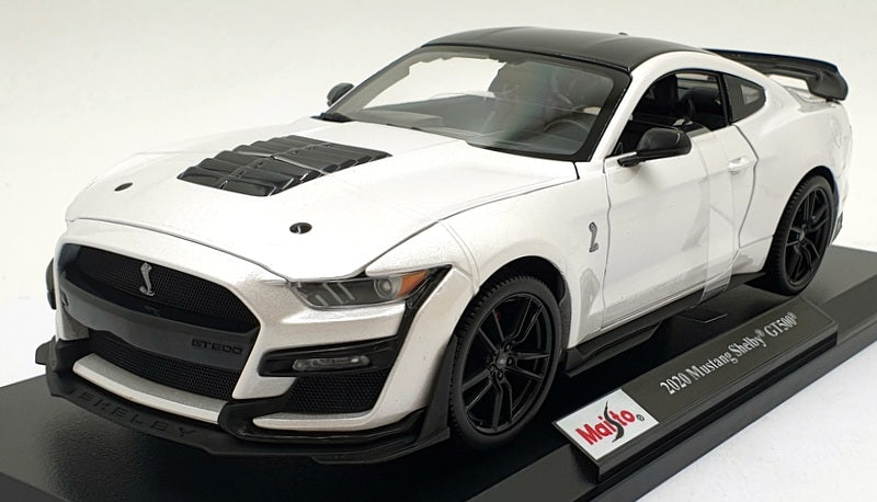 Maisto 1/18 Scale Diecast 46629 - 2020 Mustang Shelby GT500 - Met. White 