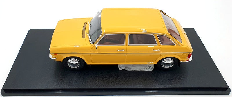 Cult 1/18 Scale Resin CML152-1 - Austin Maxi 1971-79 - Sand Glow Yellow