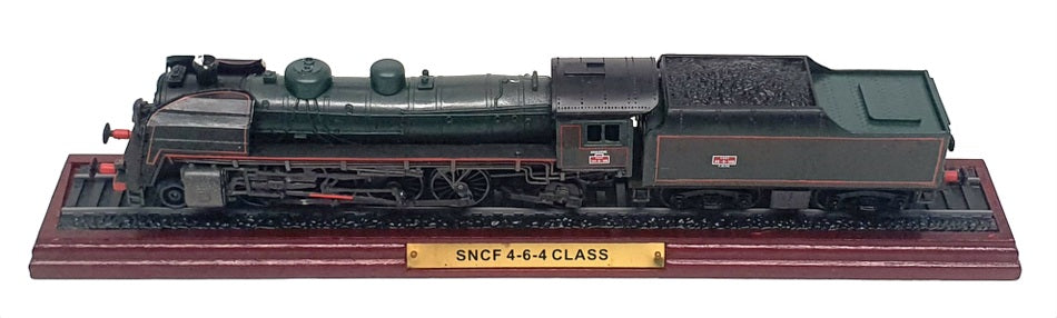 Atlas Editions 3 904 036 - SNCF 4-6-4 Class Static Locomotive Boulogne