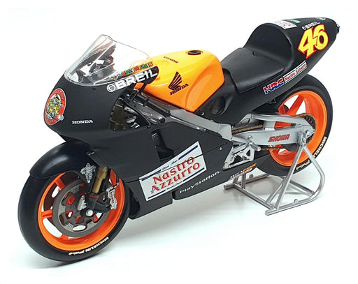 Minichamps 1/12 Scale 122 006186 - Honda NSR 500 V. Rossi Test Bike 2000