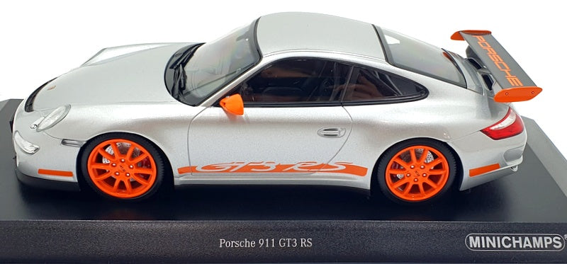 Minichamps 1/18 Scale Diecast 155 062120 - Porsche 911 GT3 RS 2007 - Silver