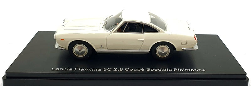 NEO 1/43 Scale 46995 - Lancia Flaminia 3C Coupe Special - White