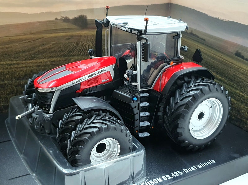 Universal Hobbies 1/32 Scale UH6653 - Massey Ferguson 9S.425 Dual Wheels