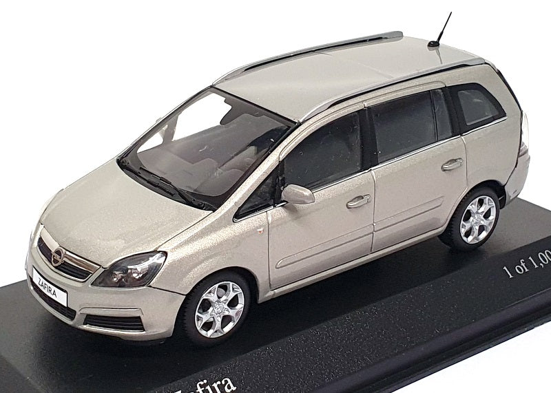 Minichamps 1/43 Scale Diecast 400 045400 - 2006 Opel Zafira - Silver