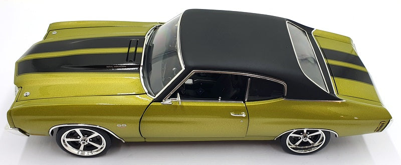 Acme 1/18 Scale A1805525VT 1970 Chevrolet Chevelle SS Restomod Vinyl Top - Green