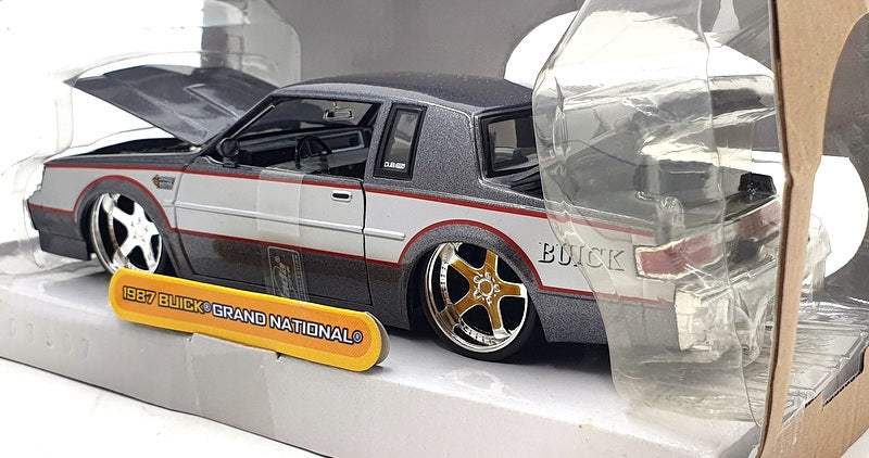 Jada 1/24 Scale Diecast 53967 - 1987 Buick Grand National - Silver