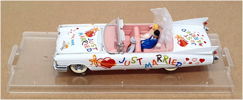 Vitesse 1/43 Scale 382 - 1959 Cadillac Type 62 (Just Married) White