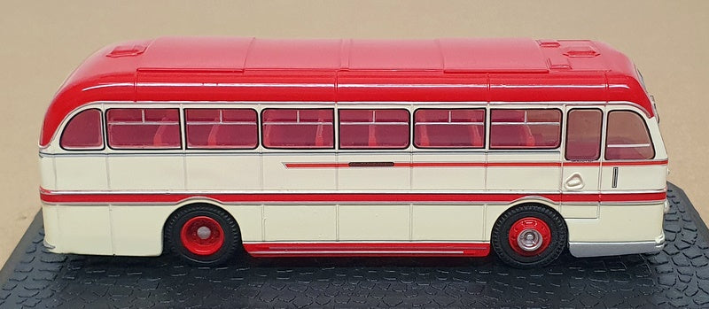 Oxford Diecast 1/76 Scale 76DR001 Duple Roadmaster (Belle Vue Coaches) Red/Cream