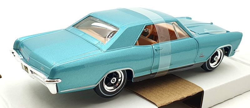 Maisto 1/26 Scale Diecast 31214 - 1965 Buick Riviera - Light green