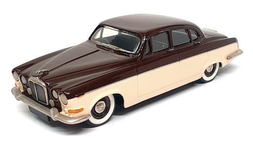 Gems & Cobwebs 1/43 Scale - 1969 Jaguar 420G - Brown/Cream