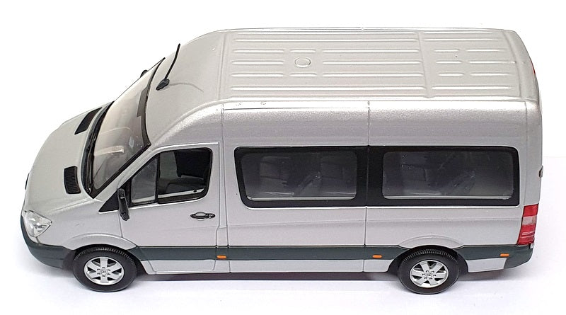 Minichamps 1/43 Scale B6 600 0761 - Mercedes Benz Sprinter Van - Met Silver