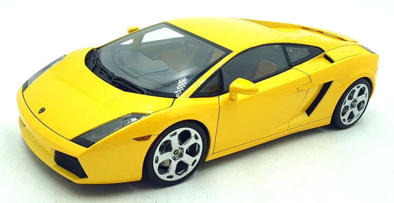 Autoart 1/18 Scale Diecast DC141124S - Lamborghini Gallardo - Yellow